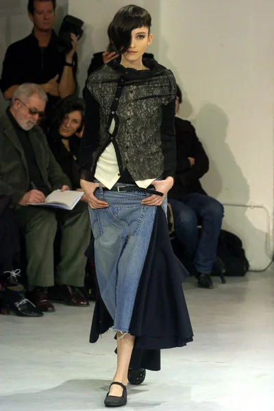 Look 28
